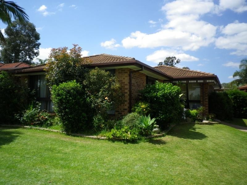 4 Newnham Street, Dean Park NSW 2761