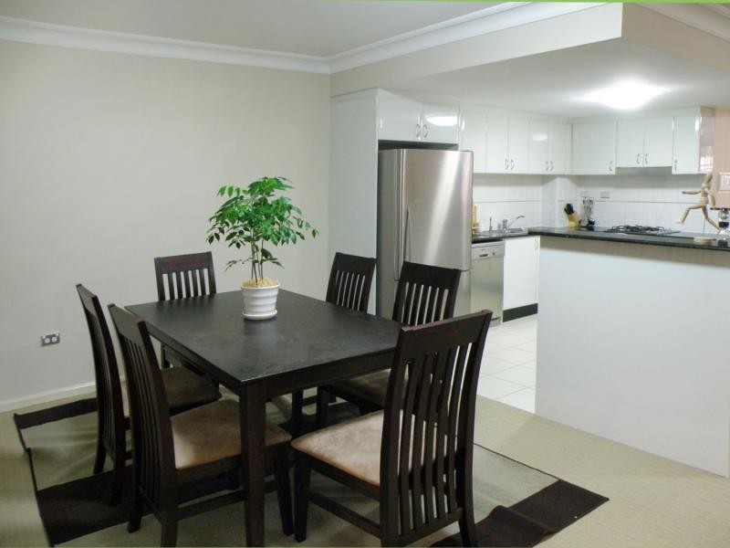 Unit 2/1 – 7 Hume Av, Castle Hill NSW 2154