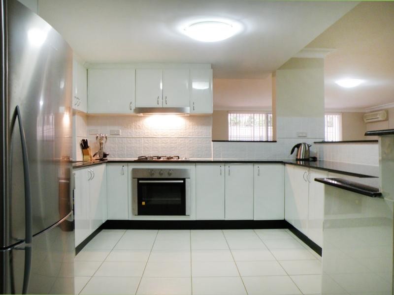 Unit 2/1 – 7 Hume Av, Castle Hill NSW 2154
