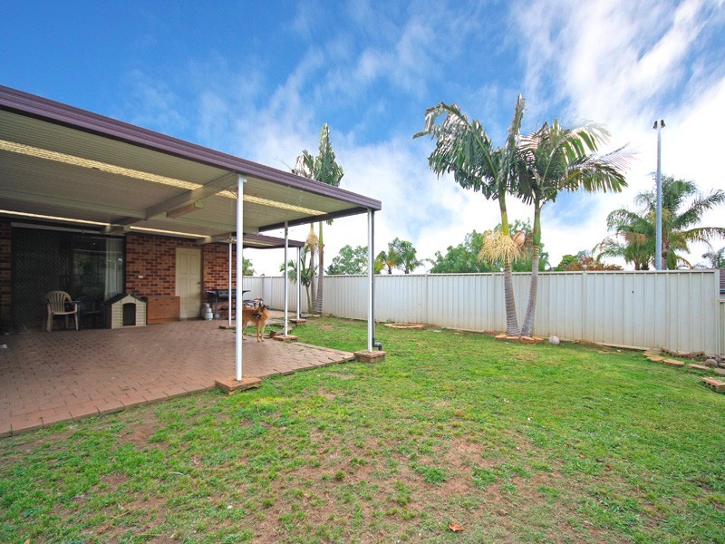 1 Stockholm Place, Hassall Grove NSW 2761