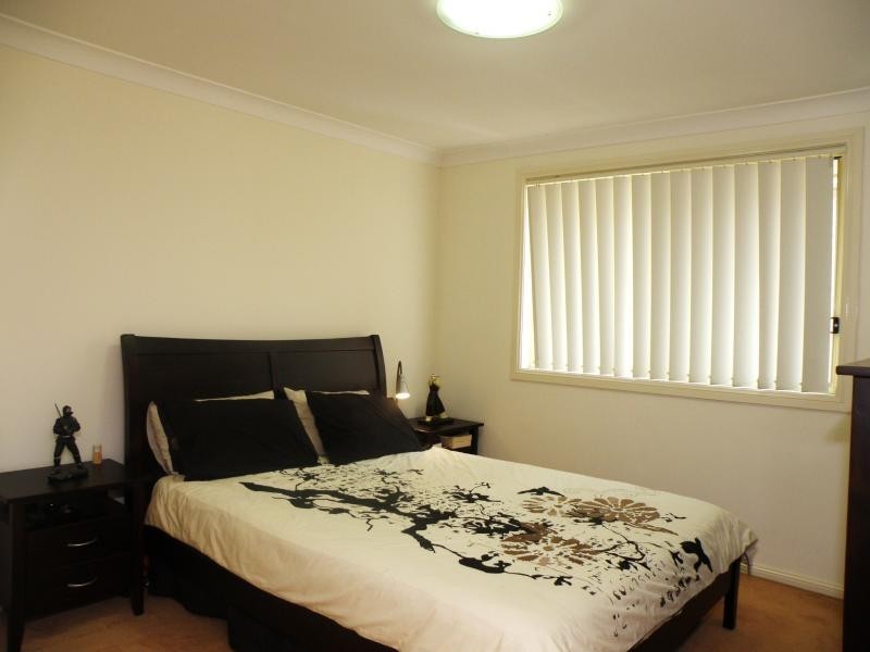 12B Lindsay Ave, Smithfield NSW 2164