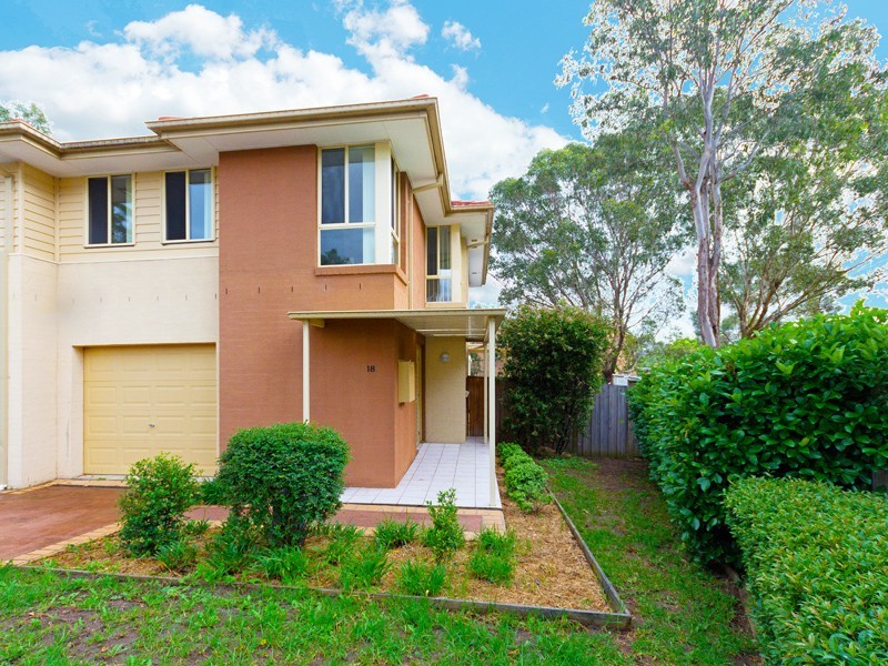 18 Tree Top Court, Quakers Hill NSW 2763