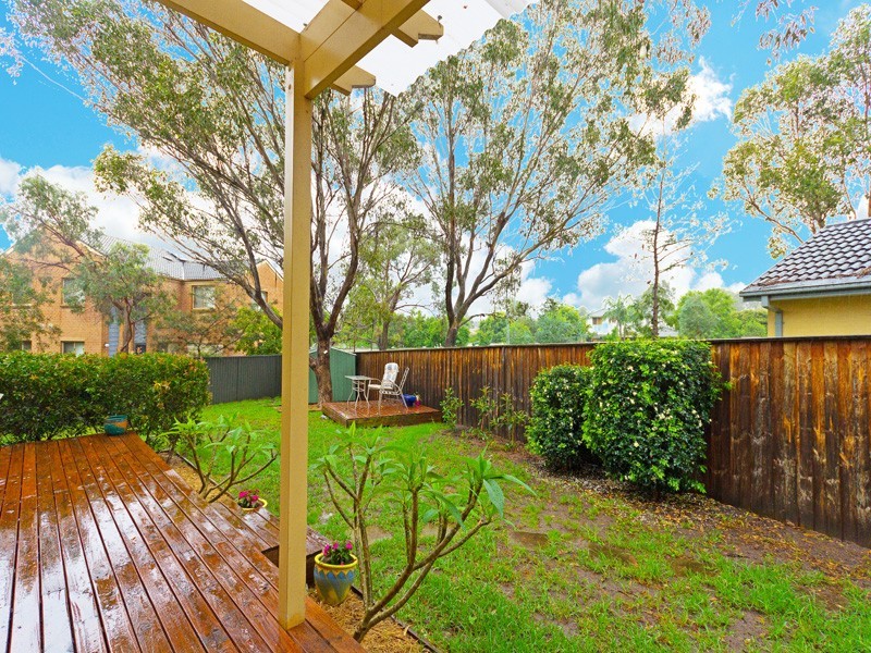 18 Tree Top Court, Quakers Hill NSW 2763