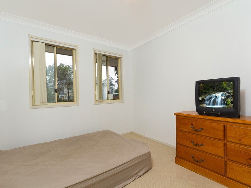 18 Tree Top Court, Quakers Hill NSW 2763