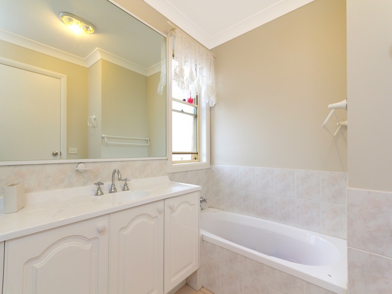 11 Highclaire Place, Glenwood NSW 2768