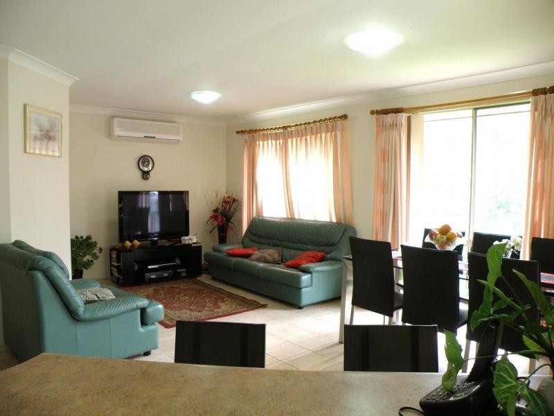 11 Mandarin Way, Glenwood NSW 2768