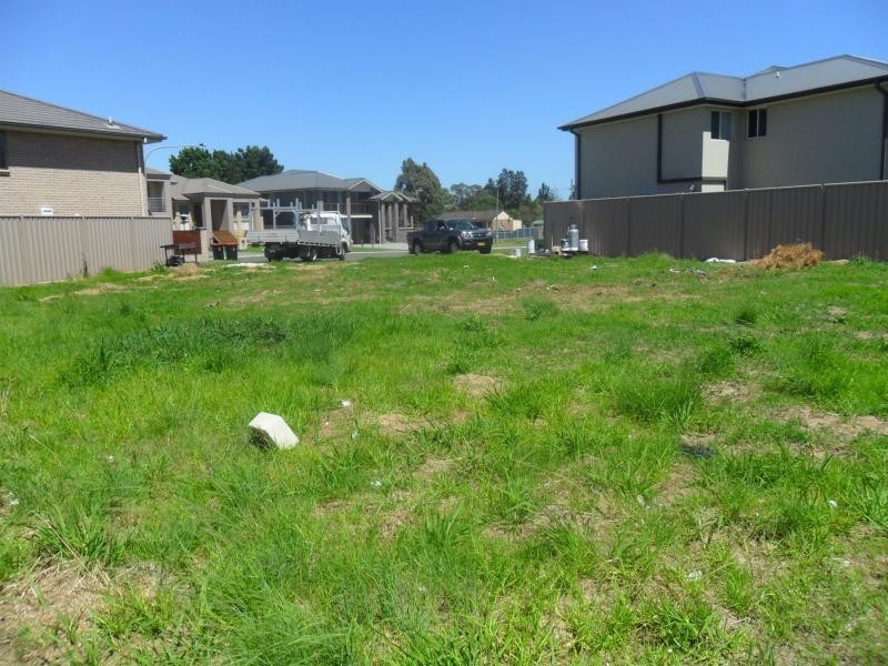 8 Silo Place, Mcgraths Hill NSW 2756