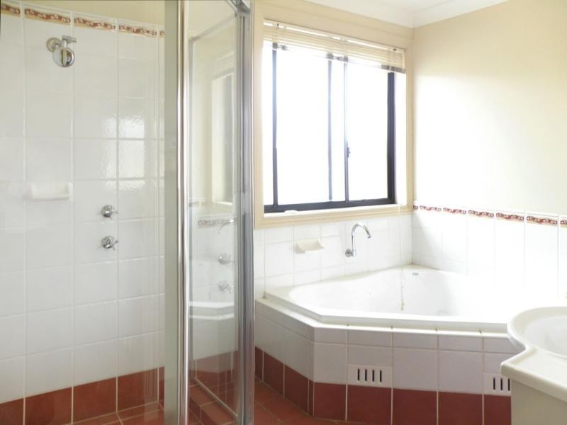 2 Peridot Place, Glenwood NSW 2768