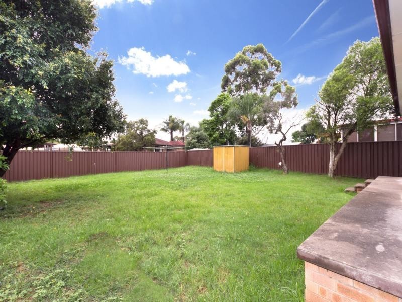 36 Tallagandra Drive, Quakers Hill NSW 2763