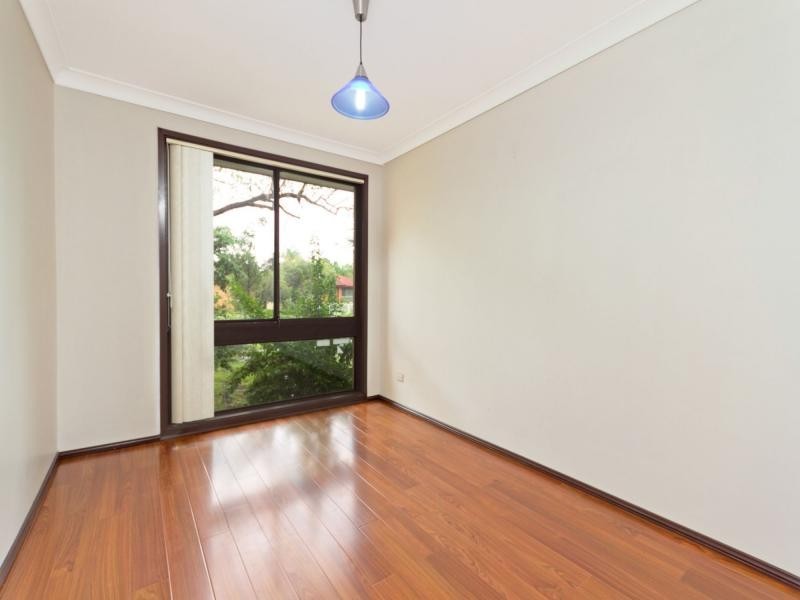 36 Tallagandra Drive, Quakers Hill NSW 2763