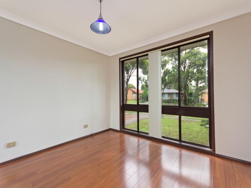 36 Tallagandra Drive, Quakers Hill NSW 2763