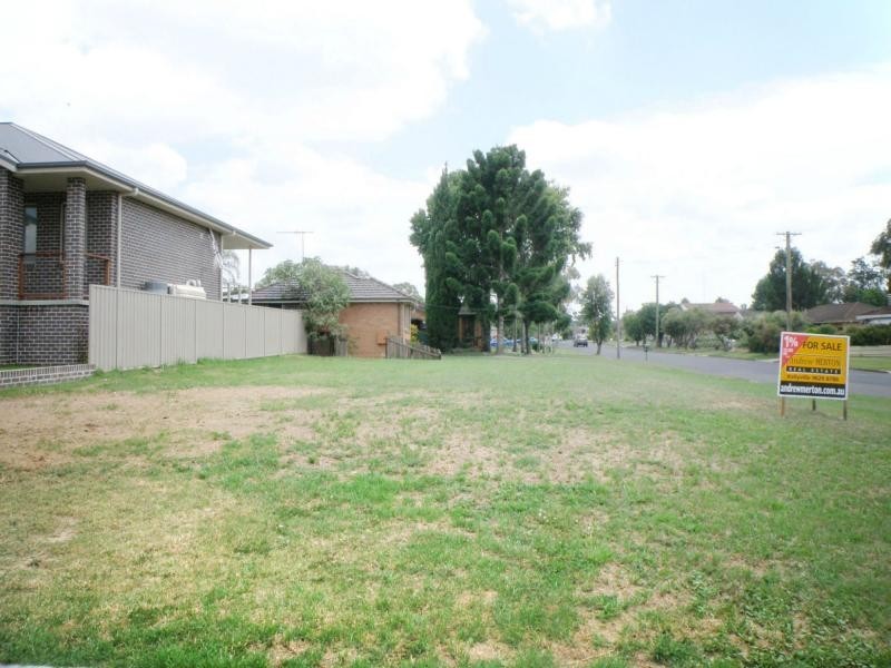 1 Silo Place, Mcgraths Hill NSW 2756