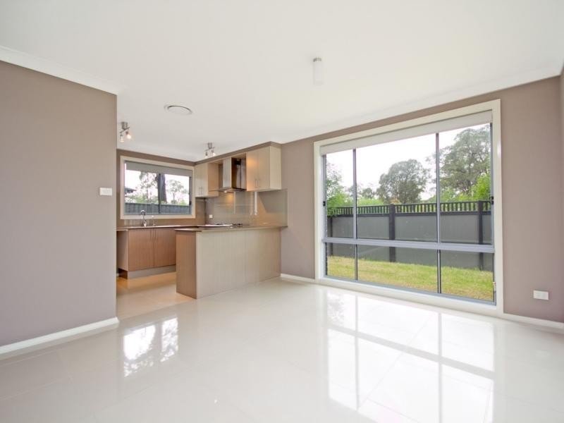 35 Wiseman Circuit, Ropes Crossing NSW 2760