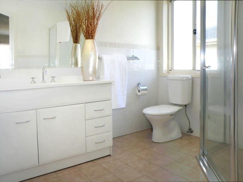 4 Townsend Cct, Beaumont Hills NSW 2155