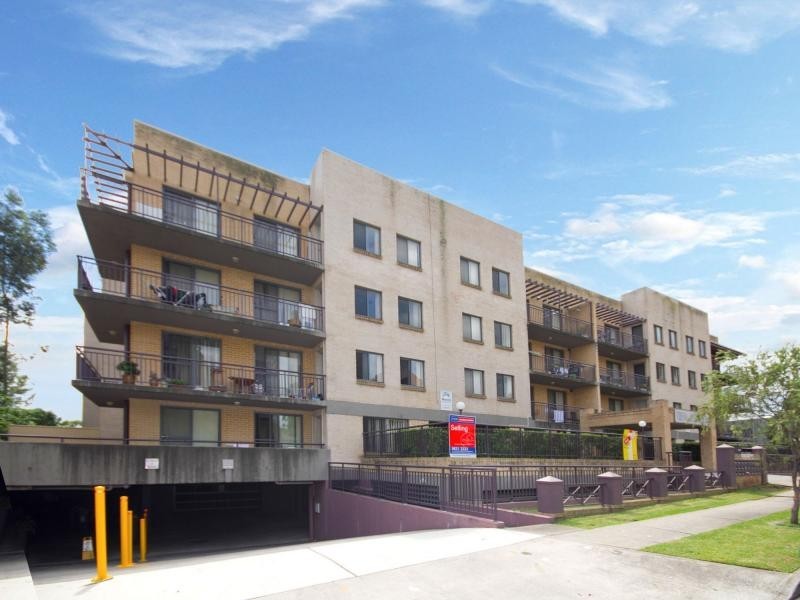 38/5-9 Fourth Avenue, Blacktown NSW 2148