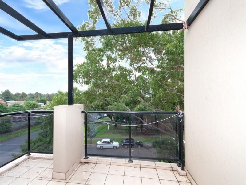 5/2-4 Reid Avenue, Wentworthville NSW 2145