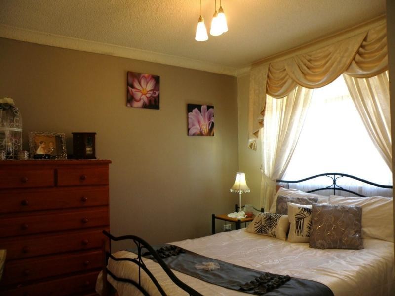 7 Kisdon Cr, Prospect NSW 2148