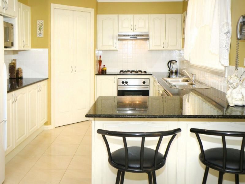 6 Cradle Close, Beaumont Hills NSW 2155