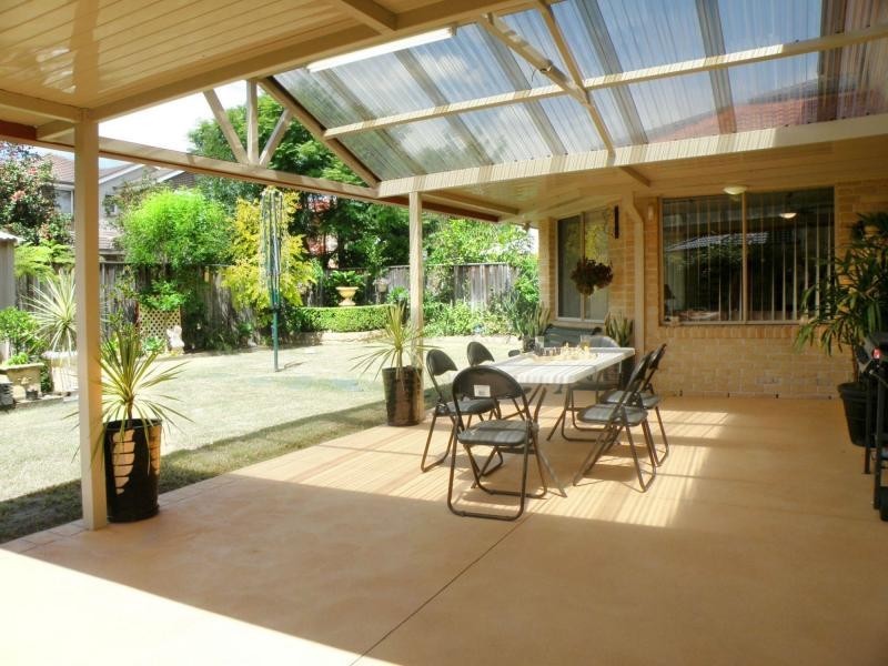 6 Cradle Close, Beaumont Hills NSW 2155