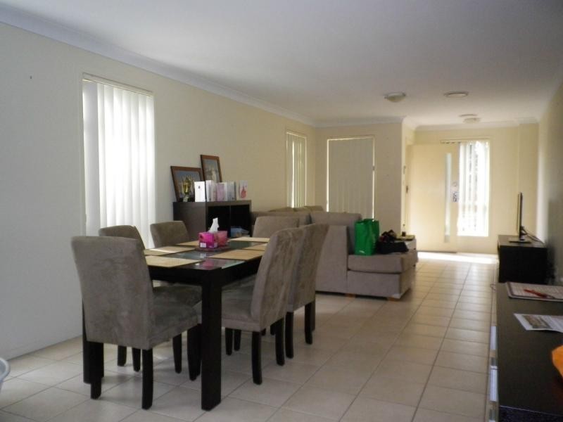 55 Tree Top Circuit, Quakers Hill NSW 2763