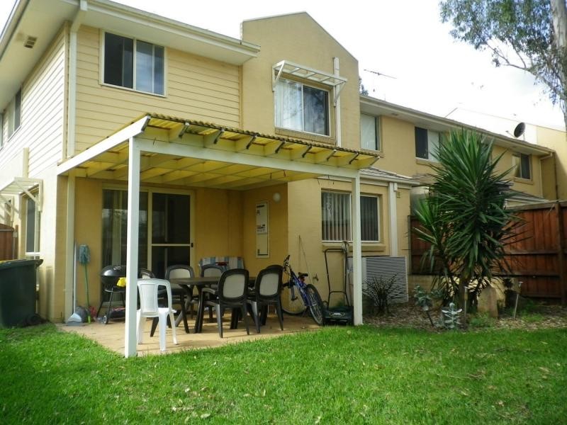 55 Tree Top Circuit, Quakers Hill NSW 2763