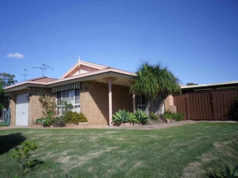19 Halsley Street, Hassall Grove NSW 2761