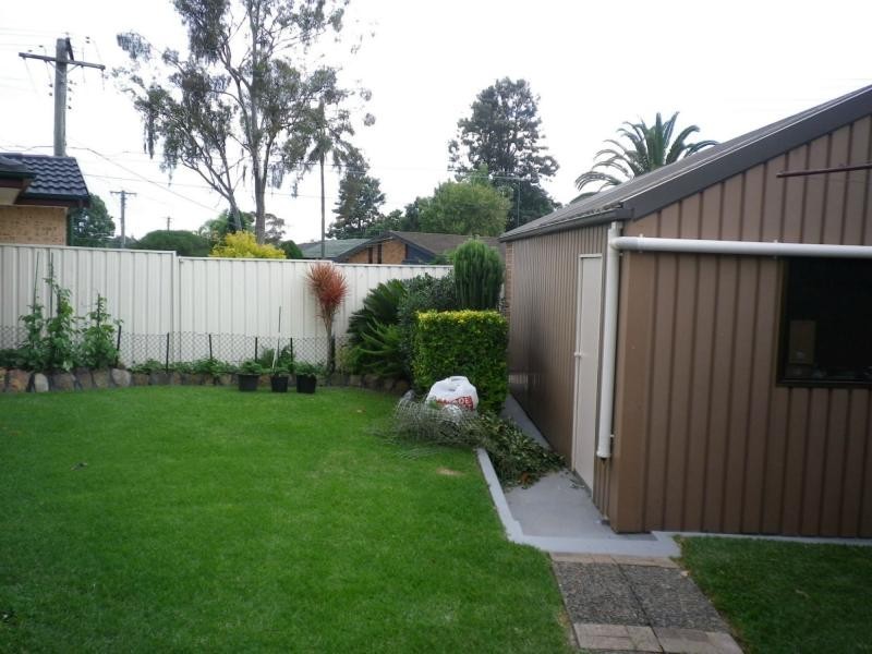 8 Caramar street, Dharruk NSW 2770