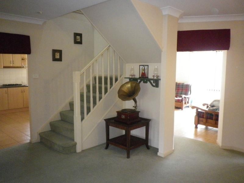 8 Parklea Drive, Parklea NSW 2768