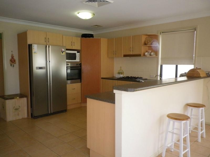 8 Parklea Drive, Parklea NSW 2768