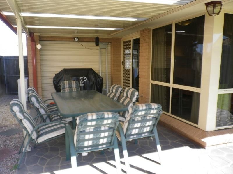 8 Bouvardia Circuit, Acacia Gardens NSW 2763