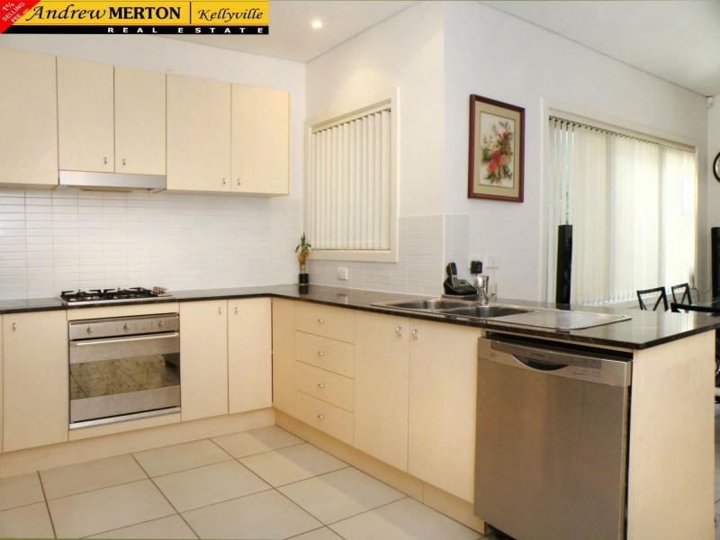 19 Hayle Tce, Stanhope Gardens NSW 2768