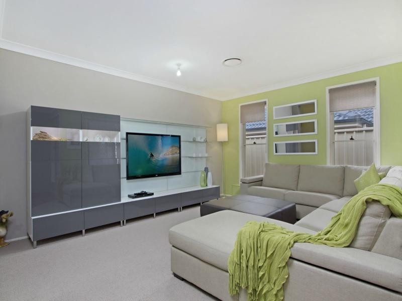 8 Scarlet Street, Quakers Hill NSW 2763