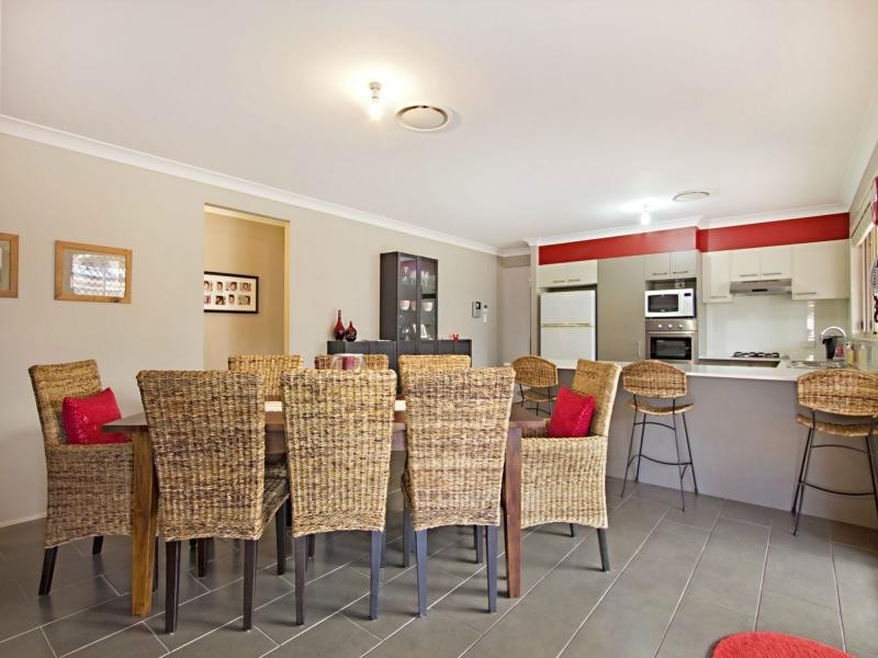 8 Scarlet Street, Quakers Hill NSW 2763