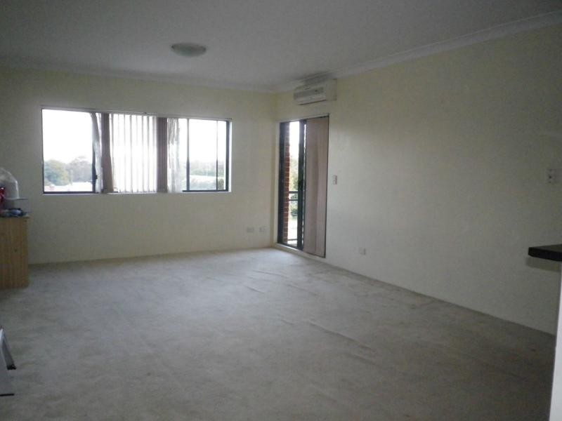 14/3-5 Boyd Street, Blacktown NSW 2148