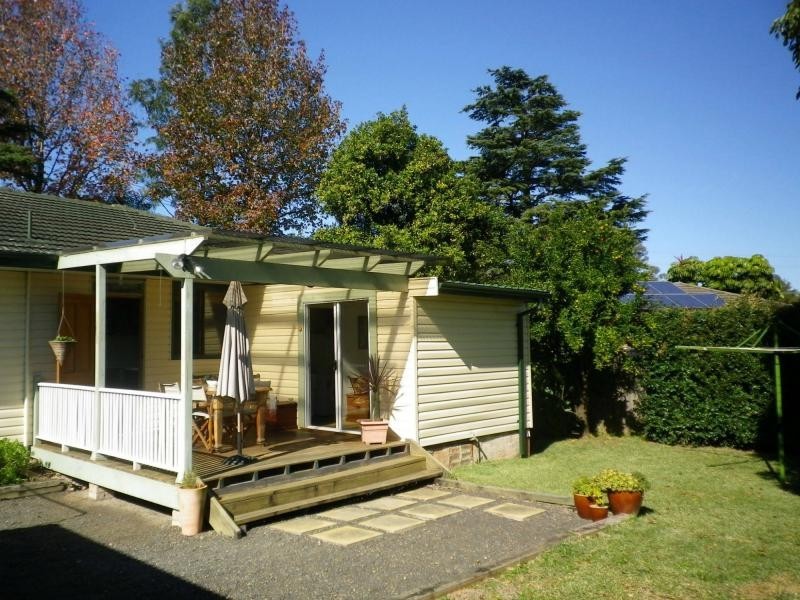 2 Charlton Road, Lalor Park NSW 2147