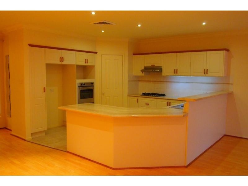 11 Silkyoak Close, Glenwood NSW 2768