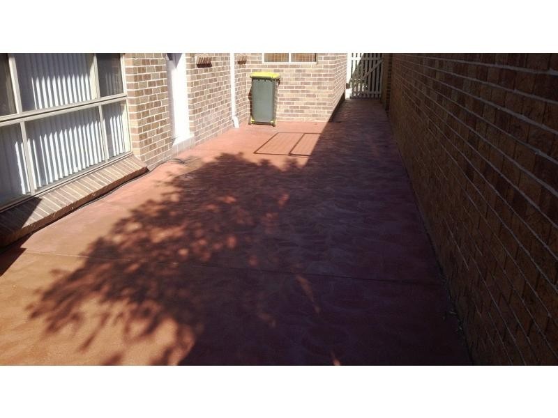 17 Roxby Grove, Quakers Hill NSW 2763