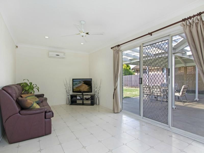 2 Raleigh Close, St Clair NSW 2759