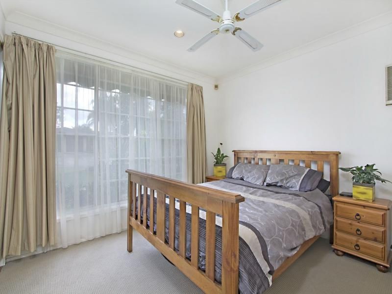 2 Raleigh Close, St Clair NSW 2759