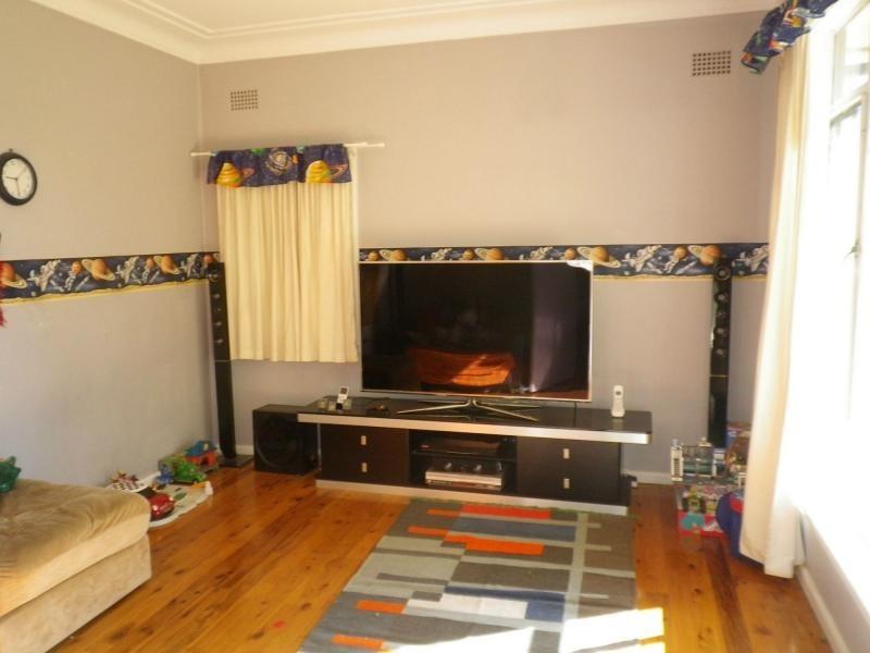 25 Adella Avenue, Blacktown NSW 2148