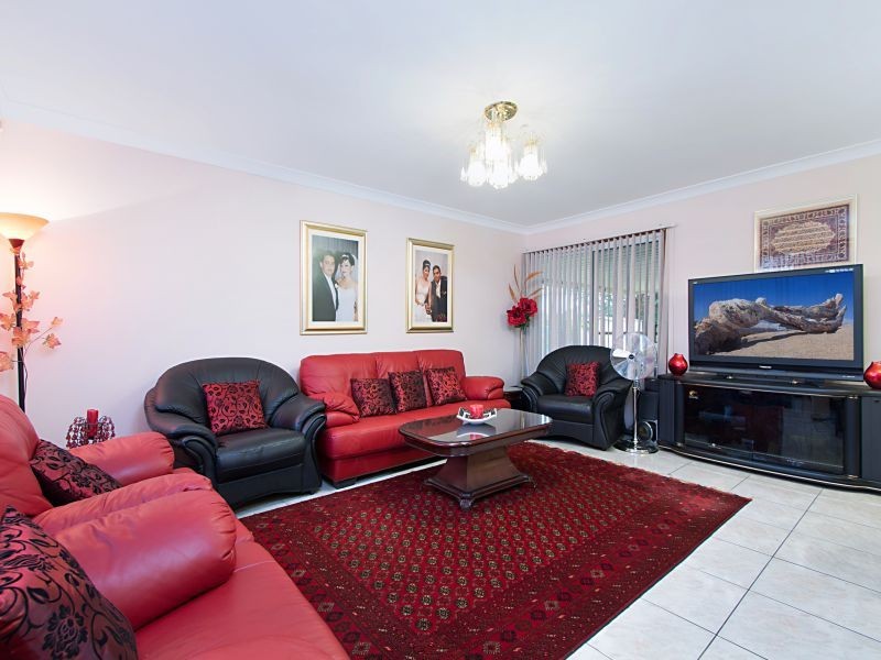 12 Simms Road, Oakhurst NSW 2761