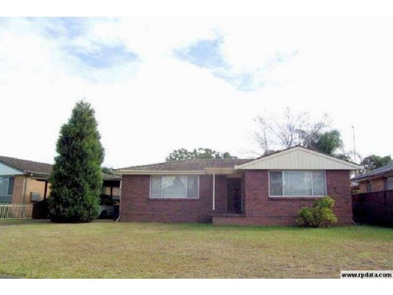 2 Ridgeway Crescent, Quakers Hill NSW 2763