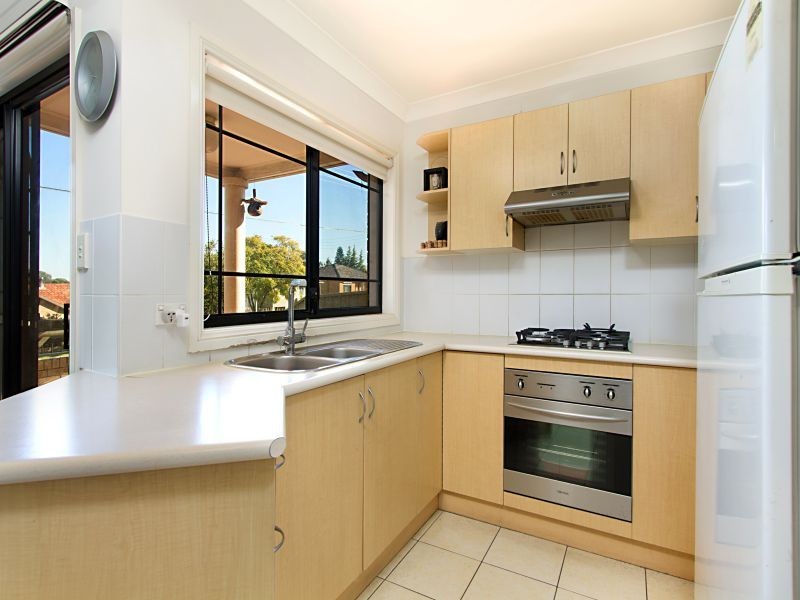 1/49 Girraween Road, Girraween NSW 2145