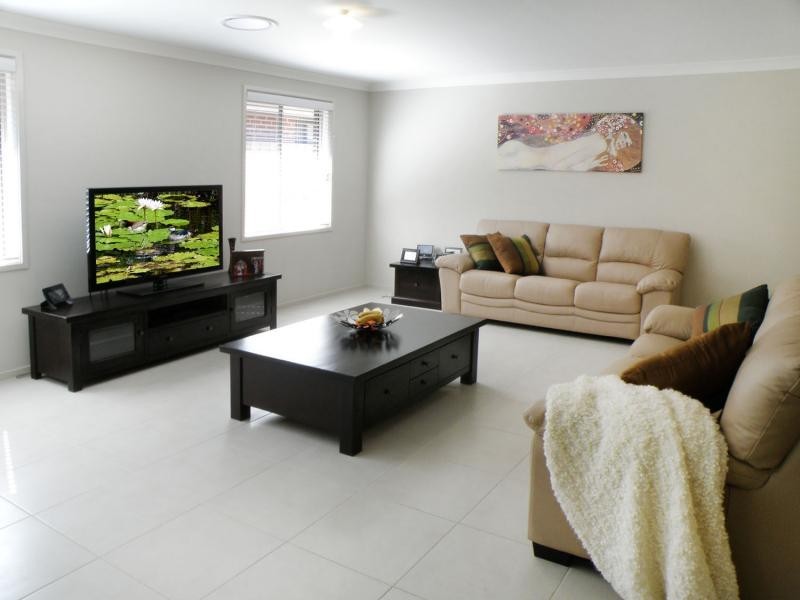 38 Paringa Dr, The Ponds NSW 2769