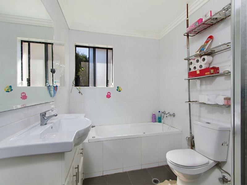 26 Sealy Street, Mount Lewis NSW 2190