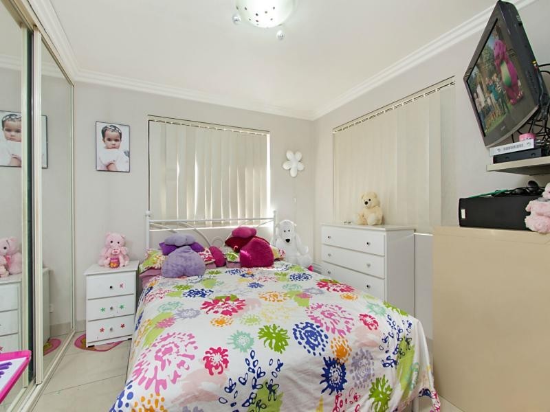 26 Sealy Street, Mount Lewis NSW 2190