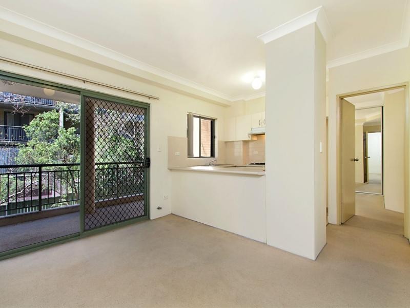 20/11 Fourth Avenue, Blacktown NSW 2148