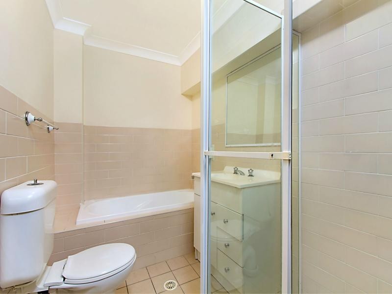 20/11 Fourth Avenue, Blacktown NSW 2148