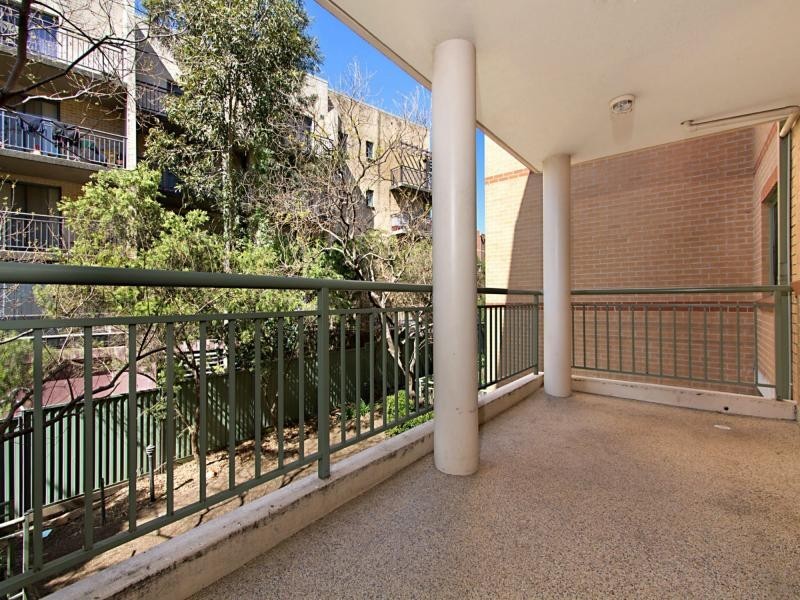 20/11 Fourth Avenue, Blacktown NSW 2148