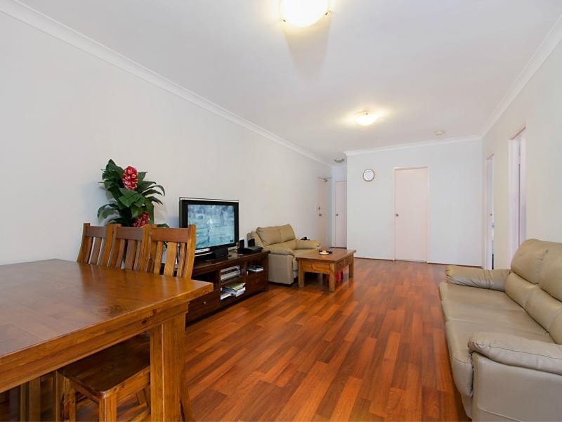 18/8-10 Fifth Avenue, Blacktown NSW 2148
